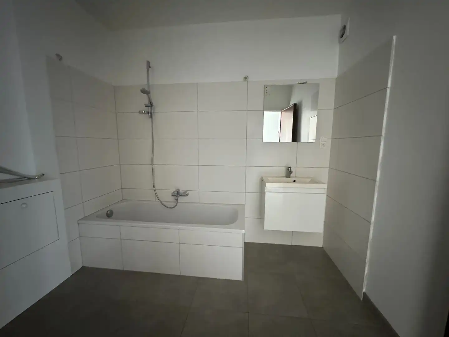 Te huur in Londerzeel: ruim appartement 2 slpk  foto 12