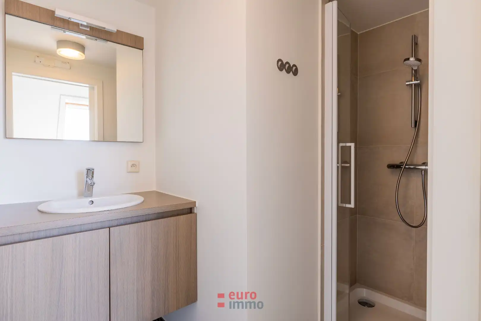 Zeer ruim appartement met 3 slaapkamers in het hartje van Nieuwpoort-bad! Perfect als uw toekomstig vakantieverblijf! foto 9