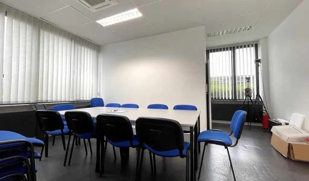 Instapklare kantoren te huur in Kontich foto 4