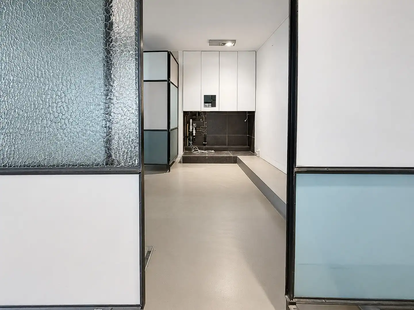 Handelsgelijkvloers Smedenstraat 13 Brugge te koop of te huur foto 13