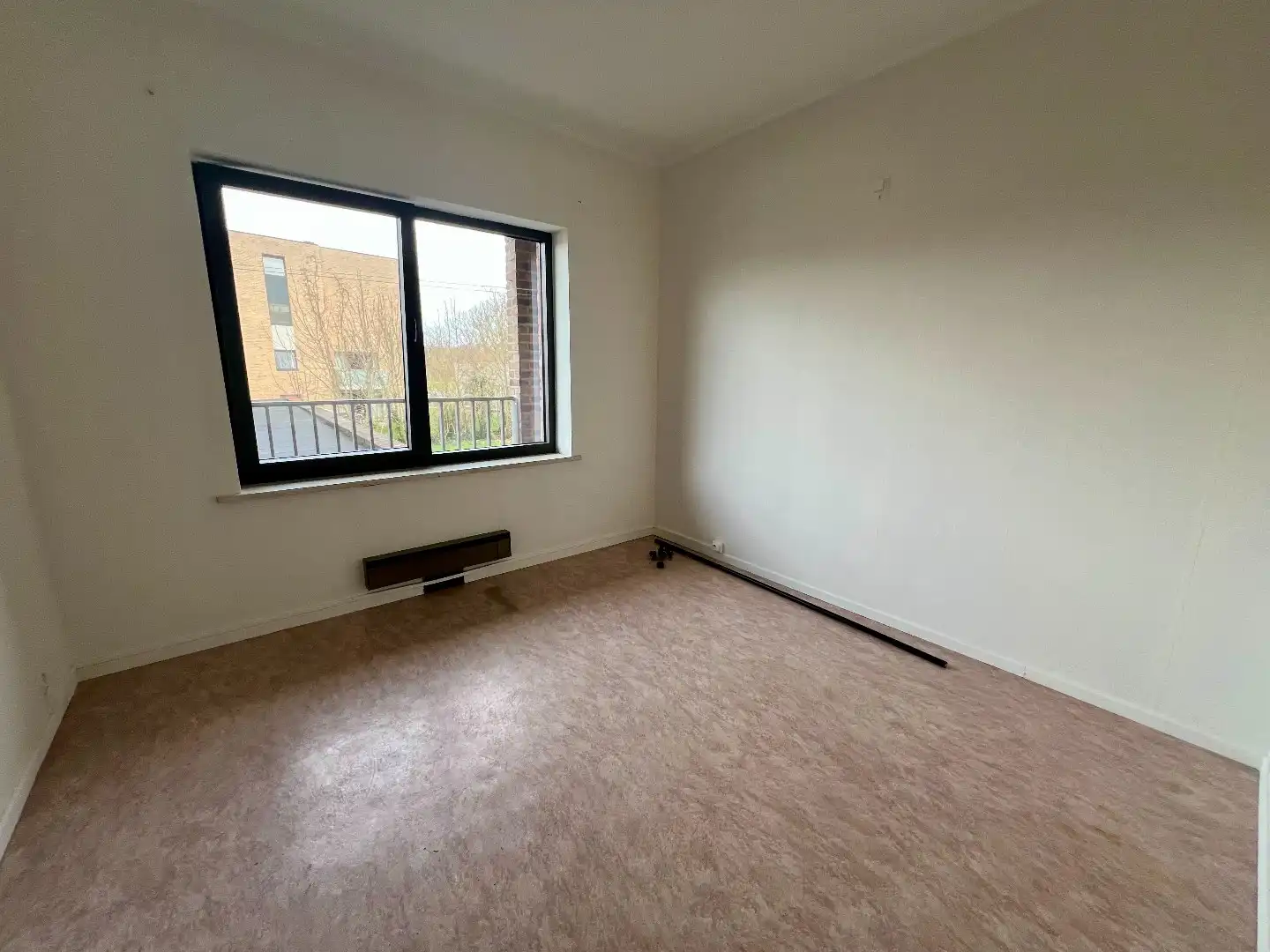 Zeer goed gelegen appartement met 2 slpks, terras en garage foto 7