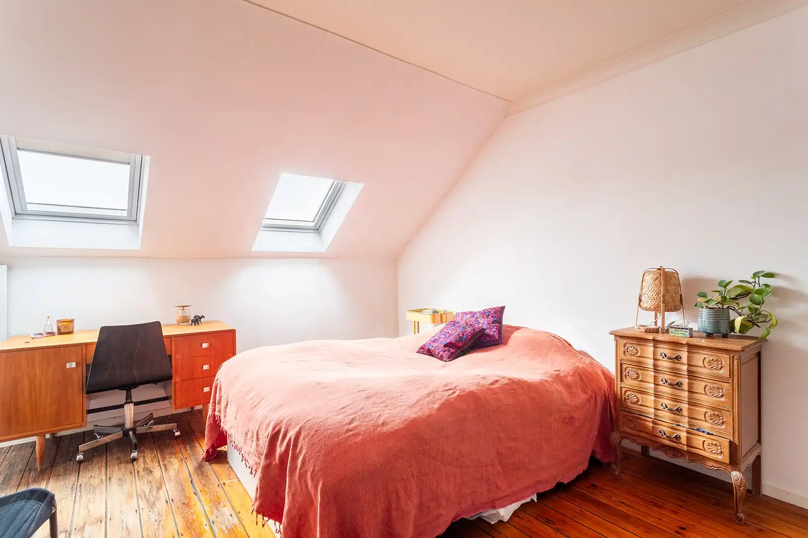 Karaktervolle en ruime woning met 6 slaapkamers op absolute toplocatie in Antwerpen foto 35