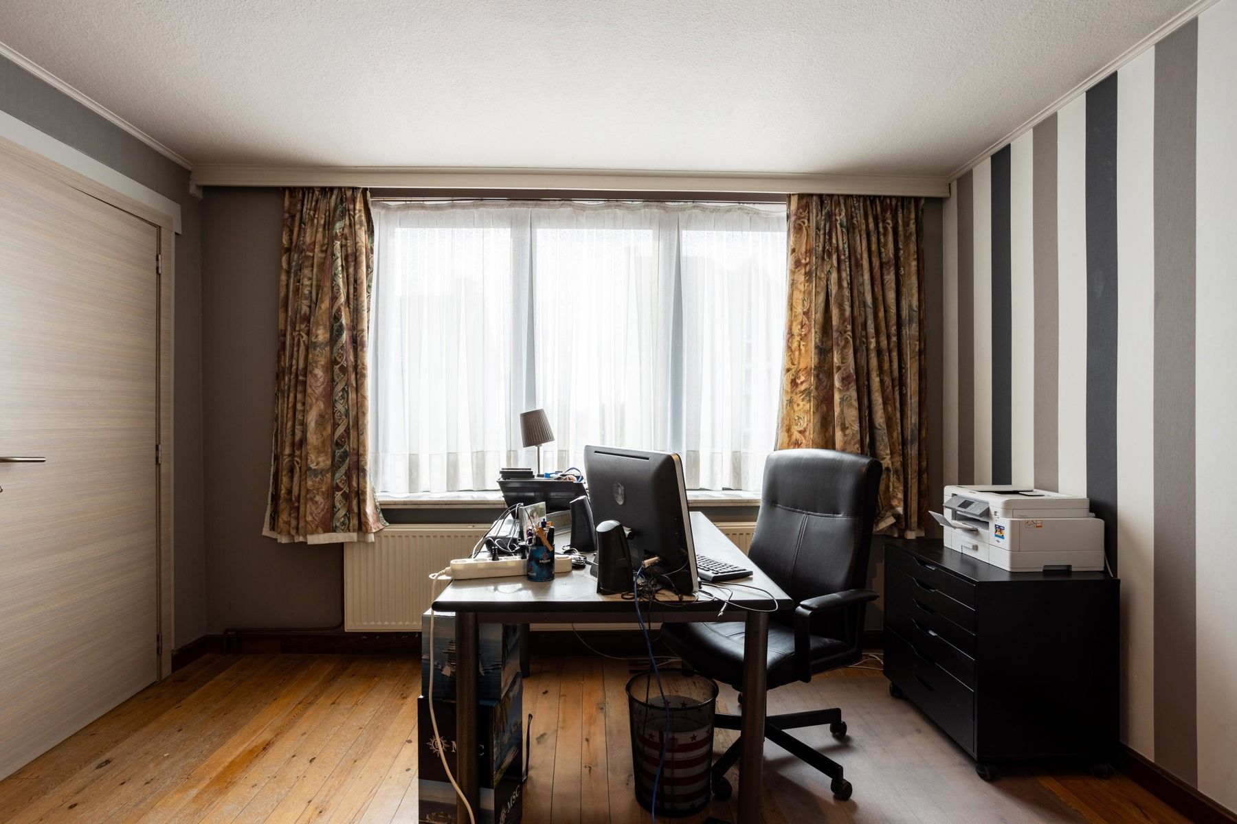 Woning met 3 garages en mogelijkheid tot verkaveling foto 16