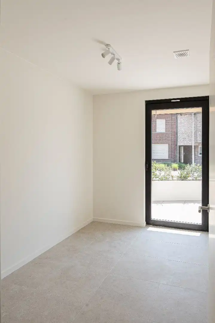 Gelijkvloers/hoek appartement TE KOOP  in 'residentie Daniël & Zozima'. foto 23