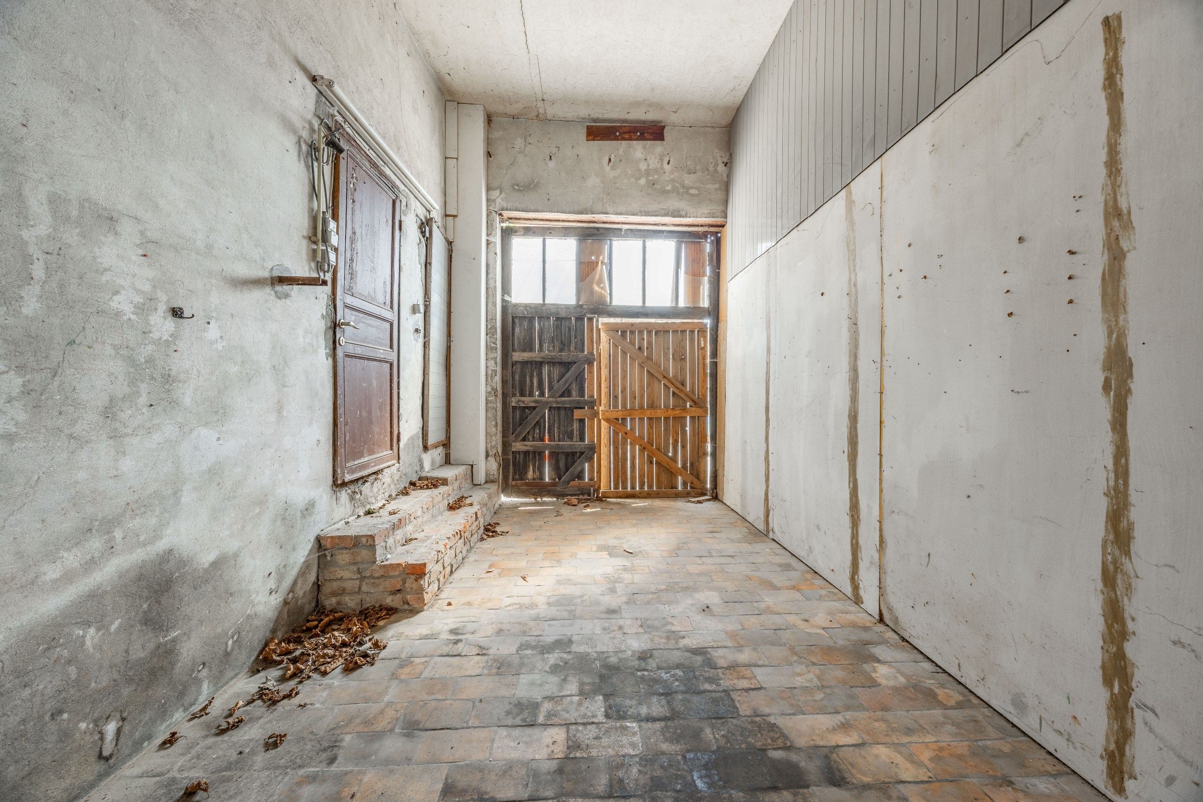 TE RENOVEREN WONING MET GARAGE foto 18