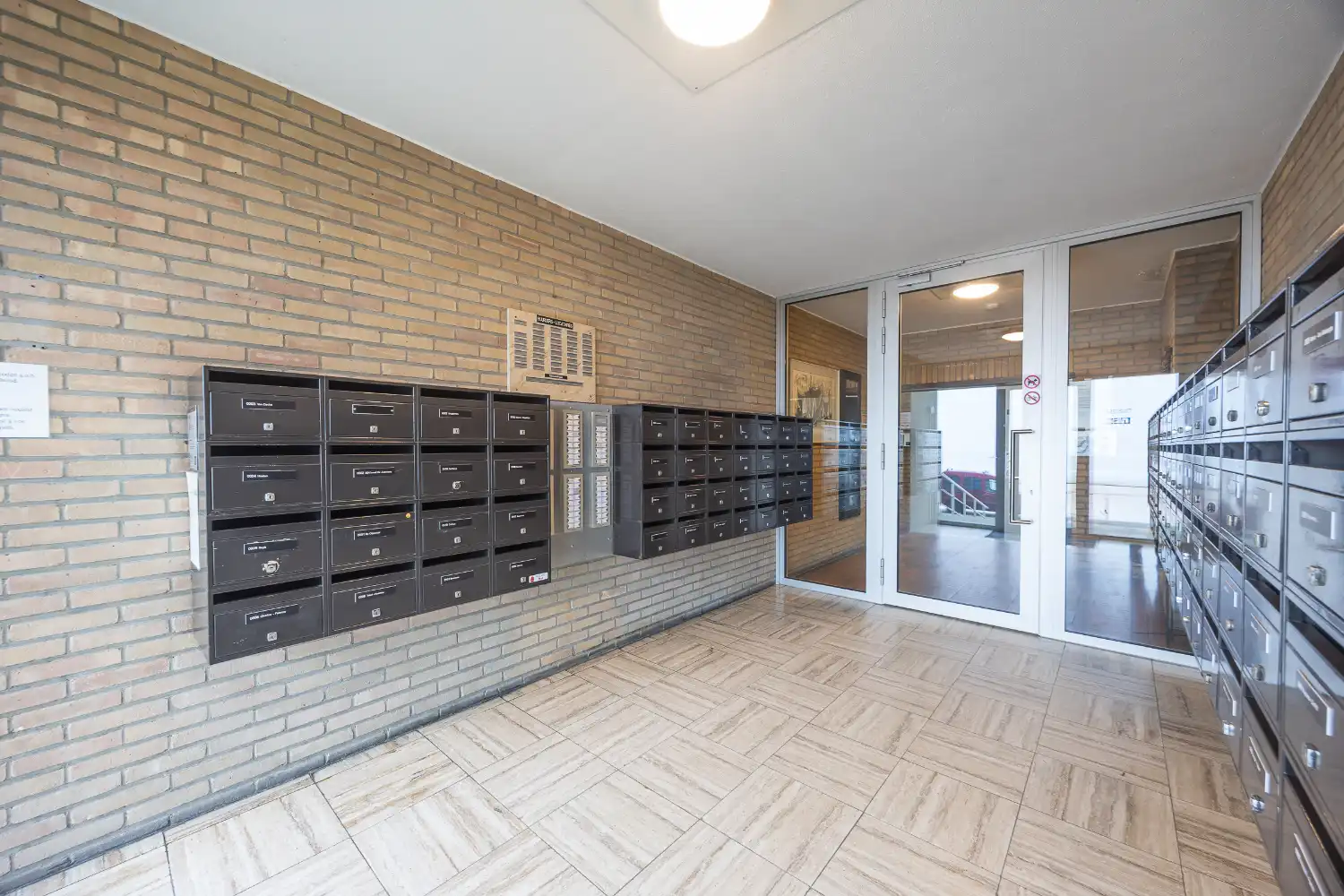 Lichtrijk éénslaapkamerappartement met zeezicht en zongericht terras op de Zeedijk foto 21