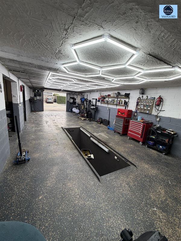 WONING MET HANDELSRUIMTE EN 3 SLAAPKAMERS foto 13