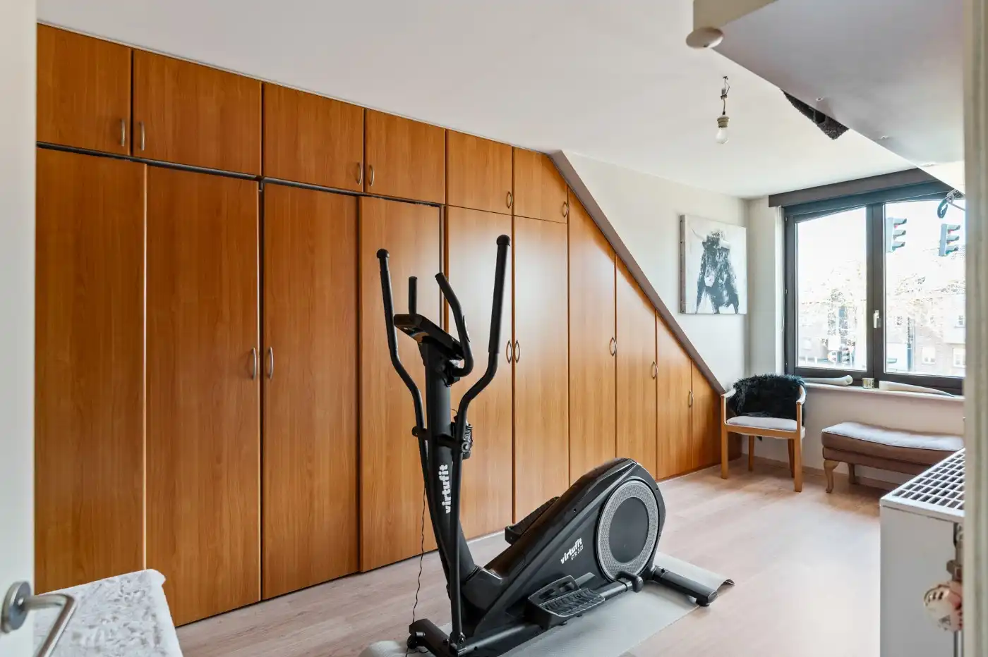 Ruime woning met commerciële ruimte, 2 slpk. en tuin foto 20