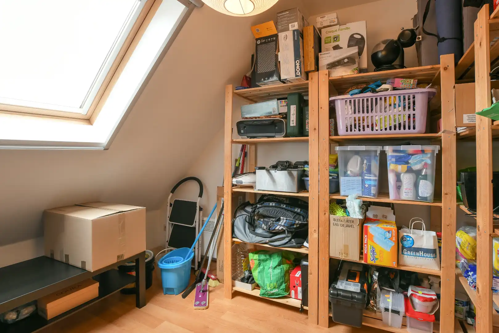 Mooi duplexappartement met 2 slaapkamers, zonnig terras en veel bergruimte te Oostende foto 9
