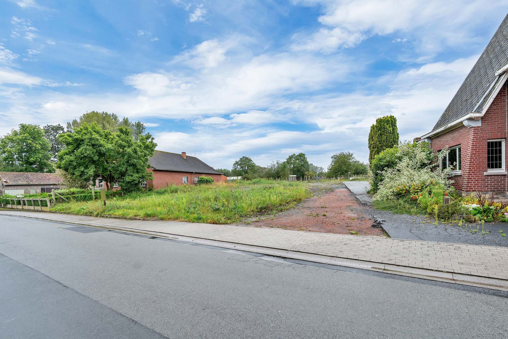 Bouwgrond voor HOB op een rustige locatie foto 2