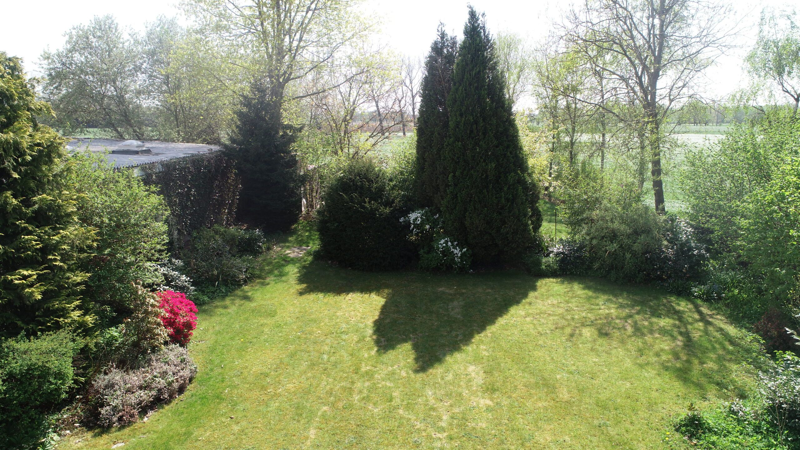 Prachtige tijdloze villa (3 slpks) met mooie tuin in Belsele. foto 11