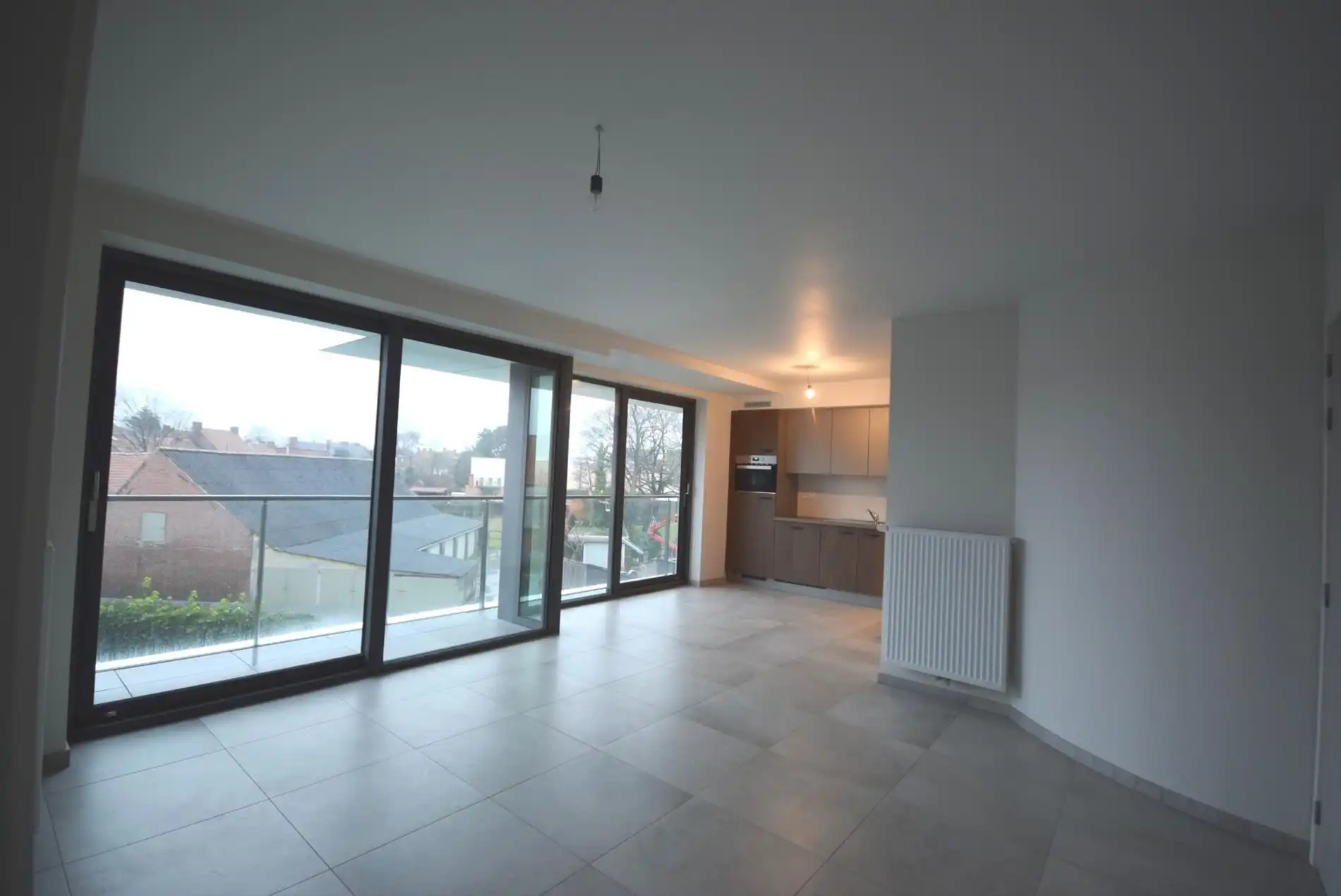 INSTAPKLAAR APPARTEMENT IN CENTRUM RUMBEKE foto 3