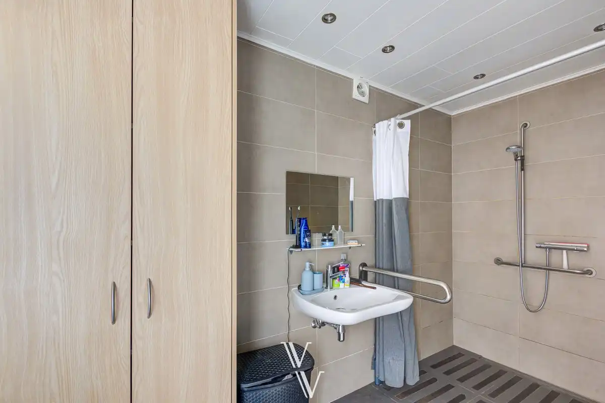 Opbrengsteigendom met kangoeroewoning-mogelijkheid, tuin en terras foto 12