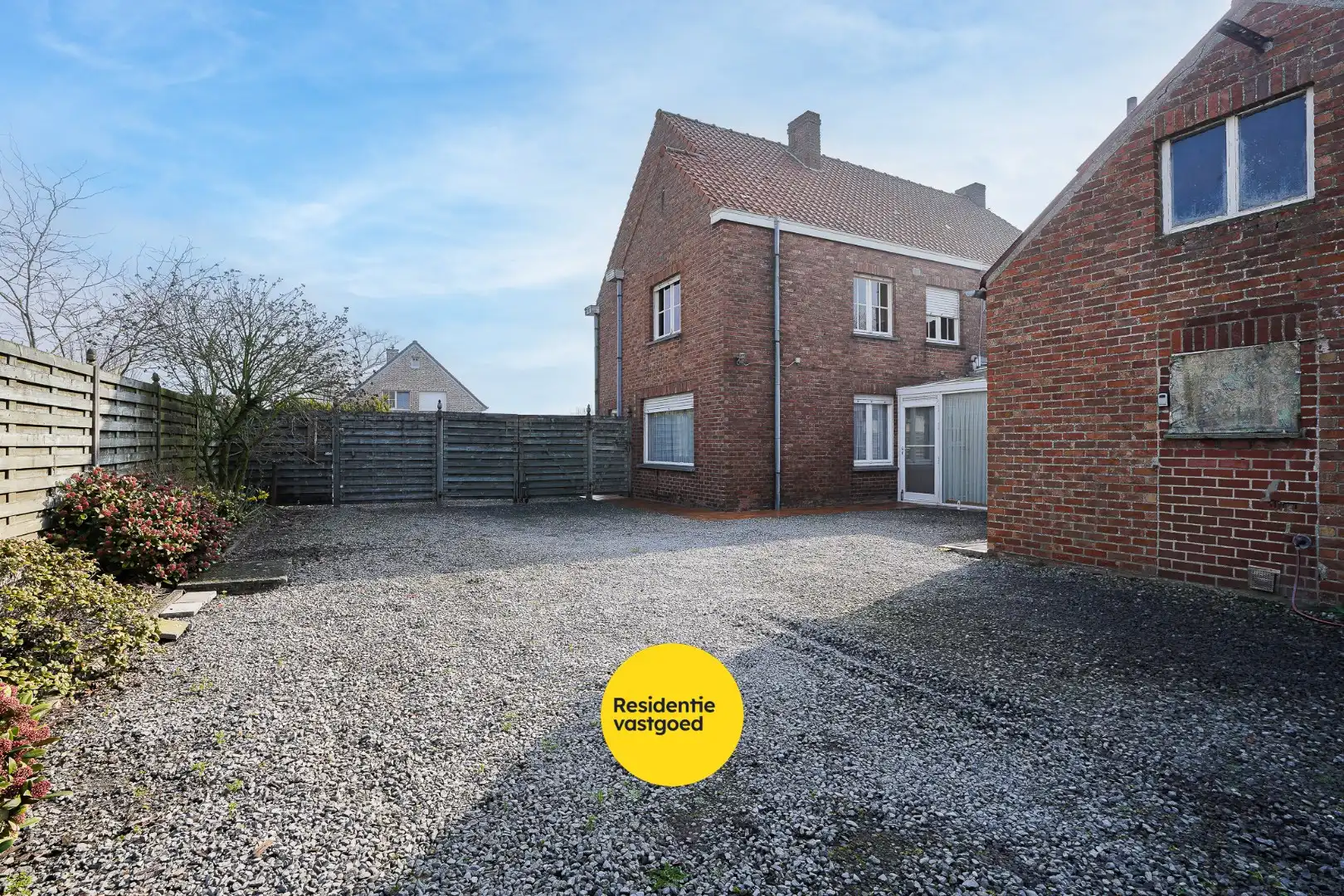 Te renoveren half-open bebouwing in Zerkegem foto 21