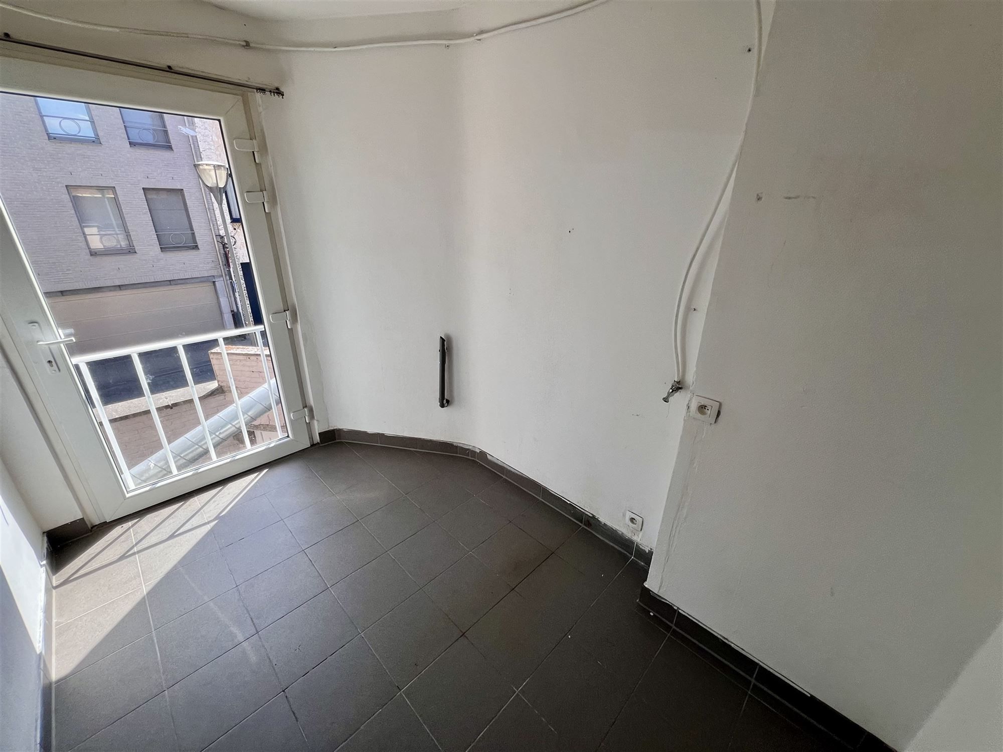 Halve losbouw handelswoning met 4 slaapkamers foto 12