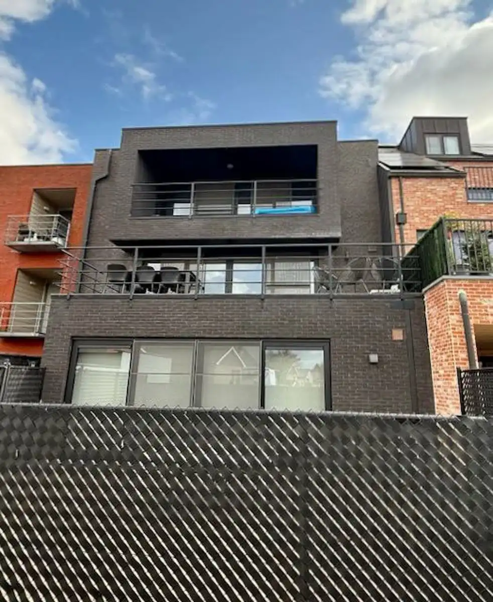 Luxueus appartement met riant terras en autostaanplaats foto 23