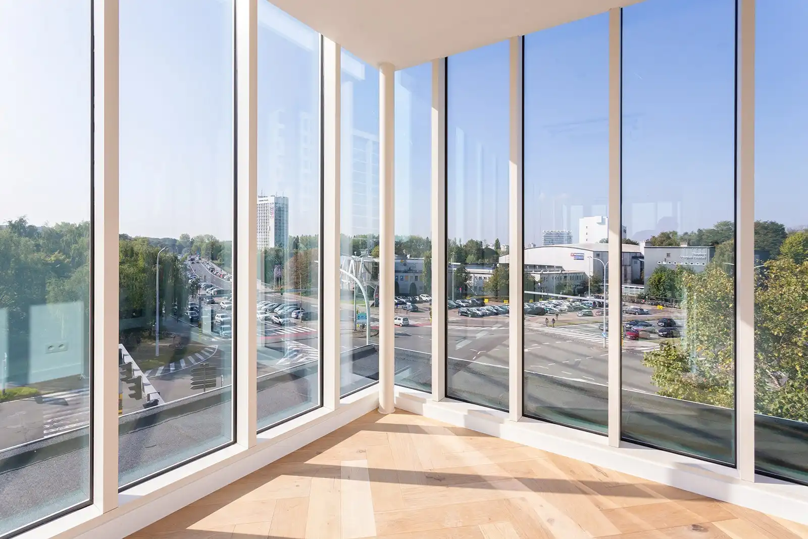 Architecturaal kantoorgebouw op absolute zicht locatie!  foto 27