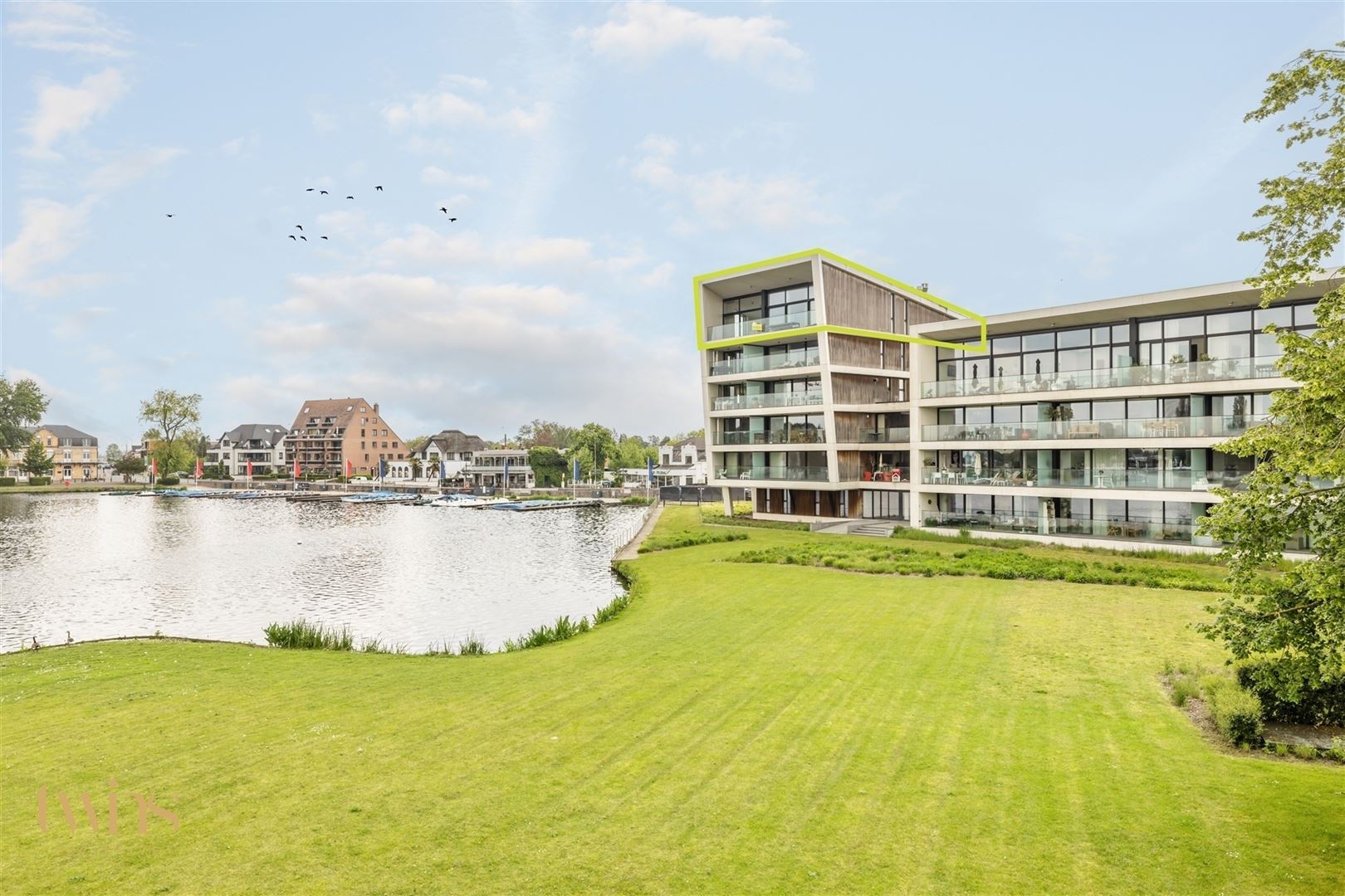 Prachtige exclusief penthouse aan het Donkmeer in Berlare! |  foto 2