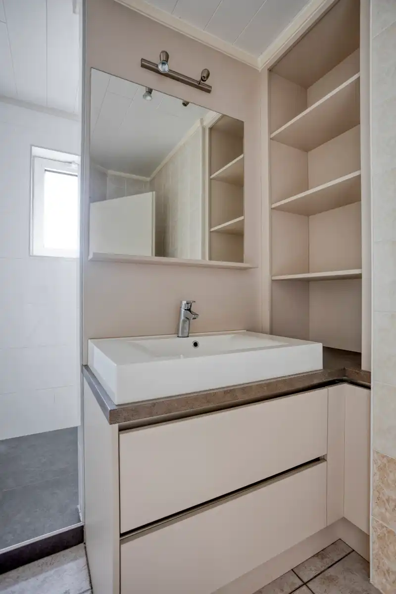 Ruim en lichtrijk appartement (130 m²) met 2 slaapkamers te landen! foto 6