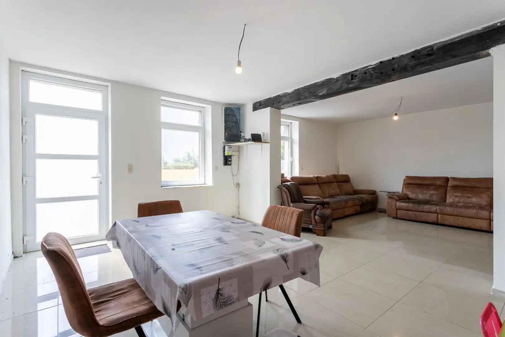 Ruime woning met 4 slaapkamers en binnenkoer in Petit-Enghien foto 6