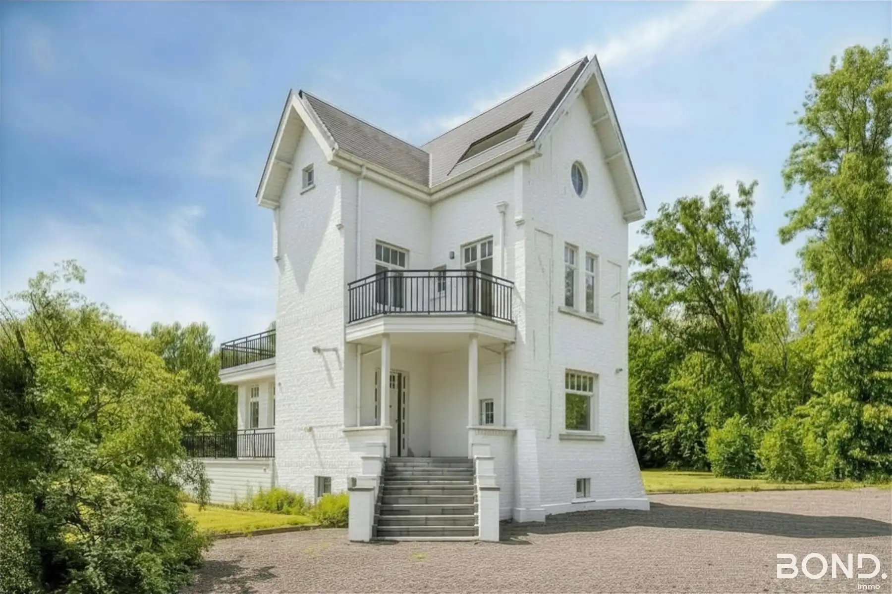 Villa op privédomein van +/- 1,7 hectare foto 2