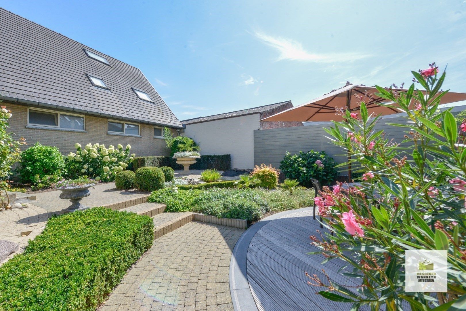 Energiezuinige & instapklare woning met 5 slaapkamers, praktijk en garage. foto 5