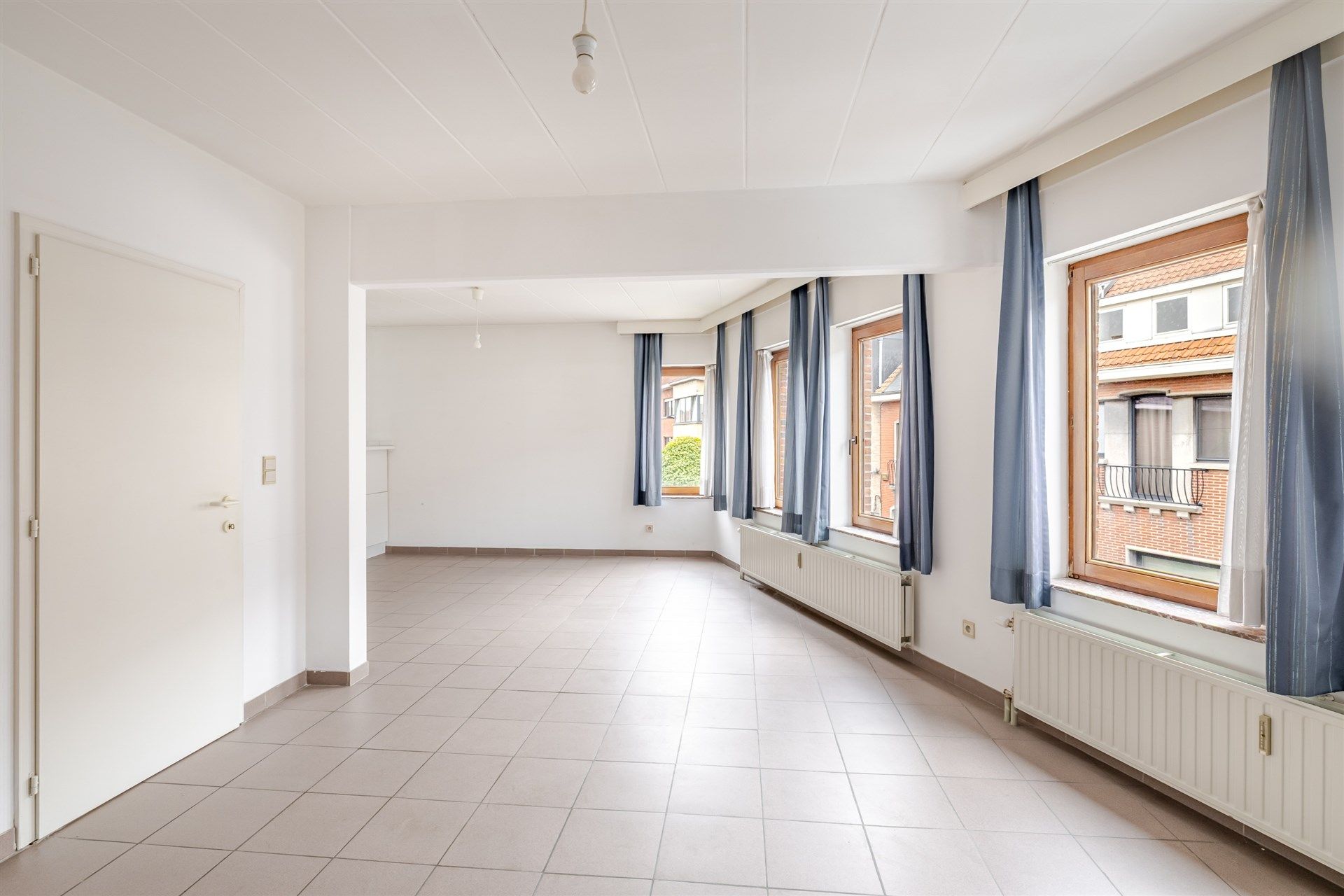 Opbrengsteigendom bestaande uit 6 ruime appartementen + 32 garageboxen foto 8