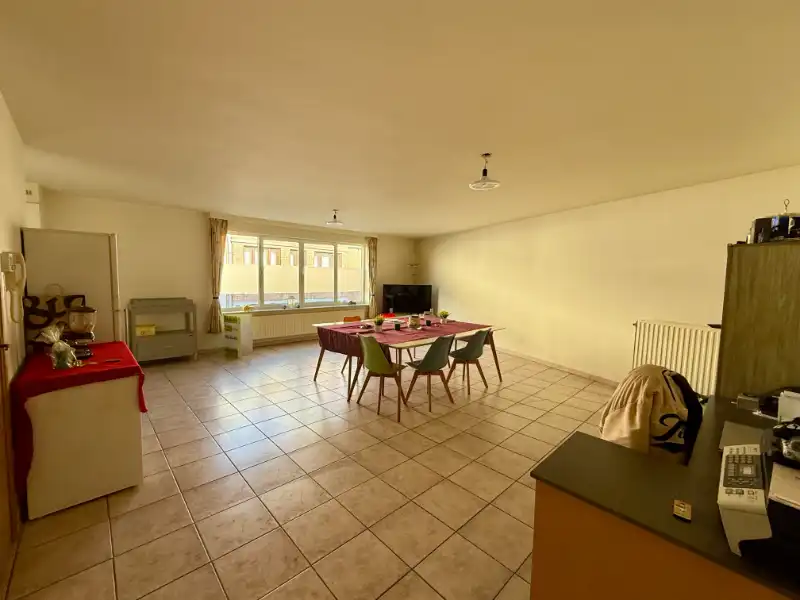 Ruim appartement met 2 slaapkamers foto 2