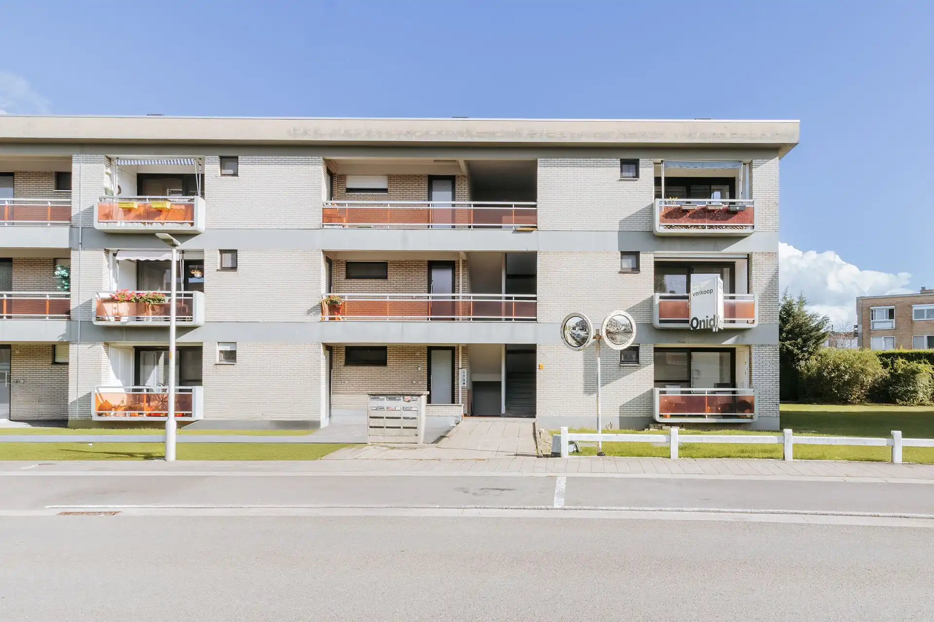 Instapklaar appartement in rustige woonwijk in Aartselaar foto 23