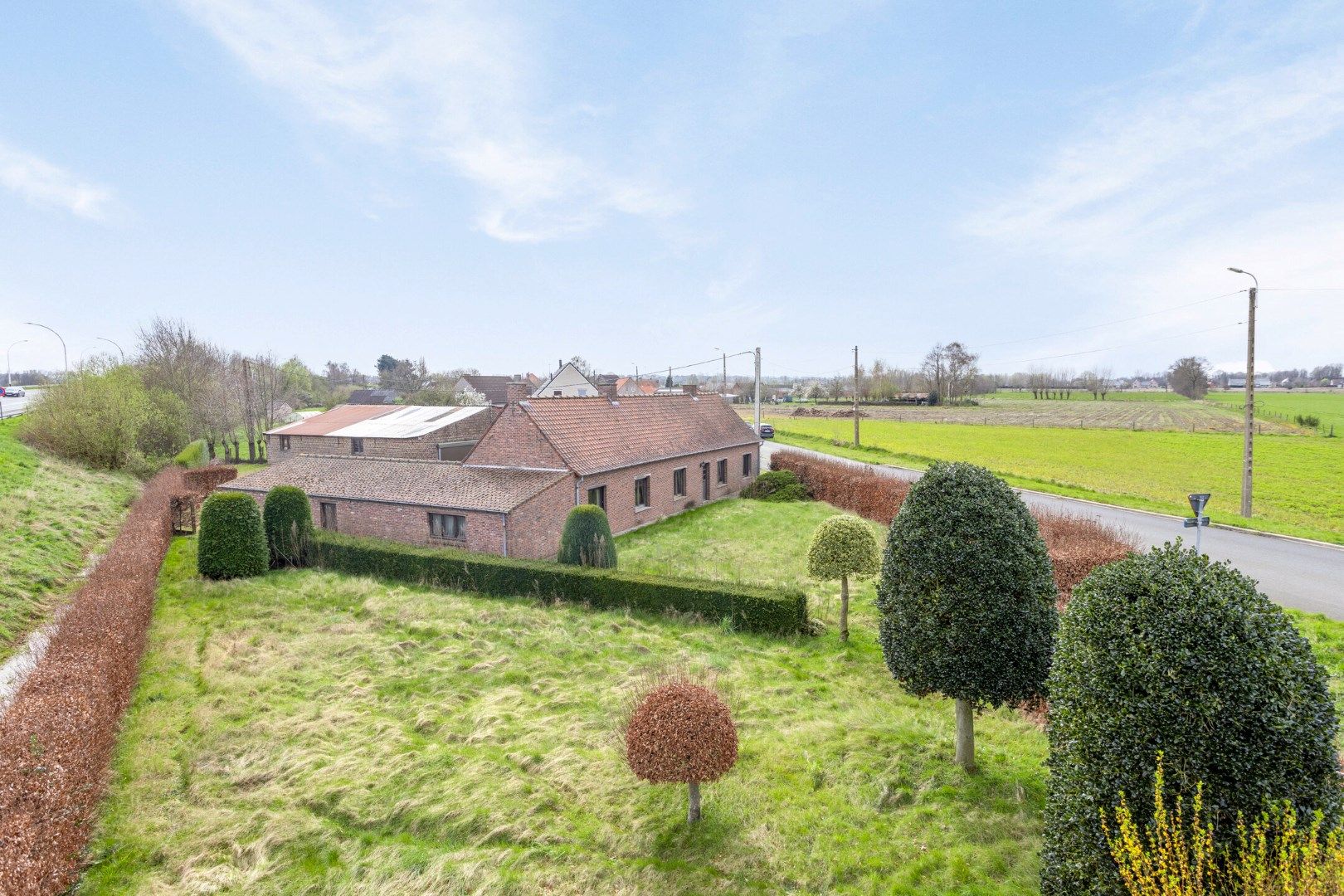 Landelijke woning met groot bijgebouw in Kruisem foto 1