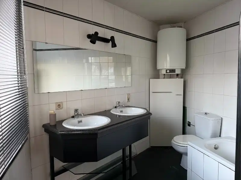 GENT CENTRUM, HEEL RUIME OP TE KNAPPEN BURGERWONING MET KANTOORRUIMTE foto 5