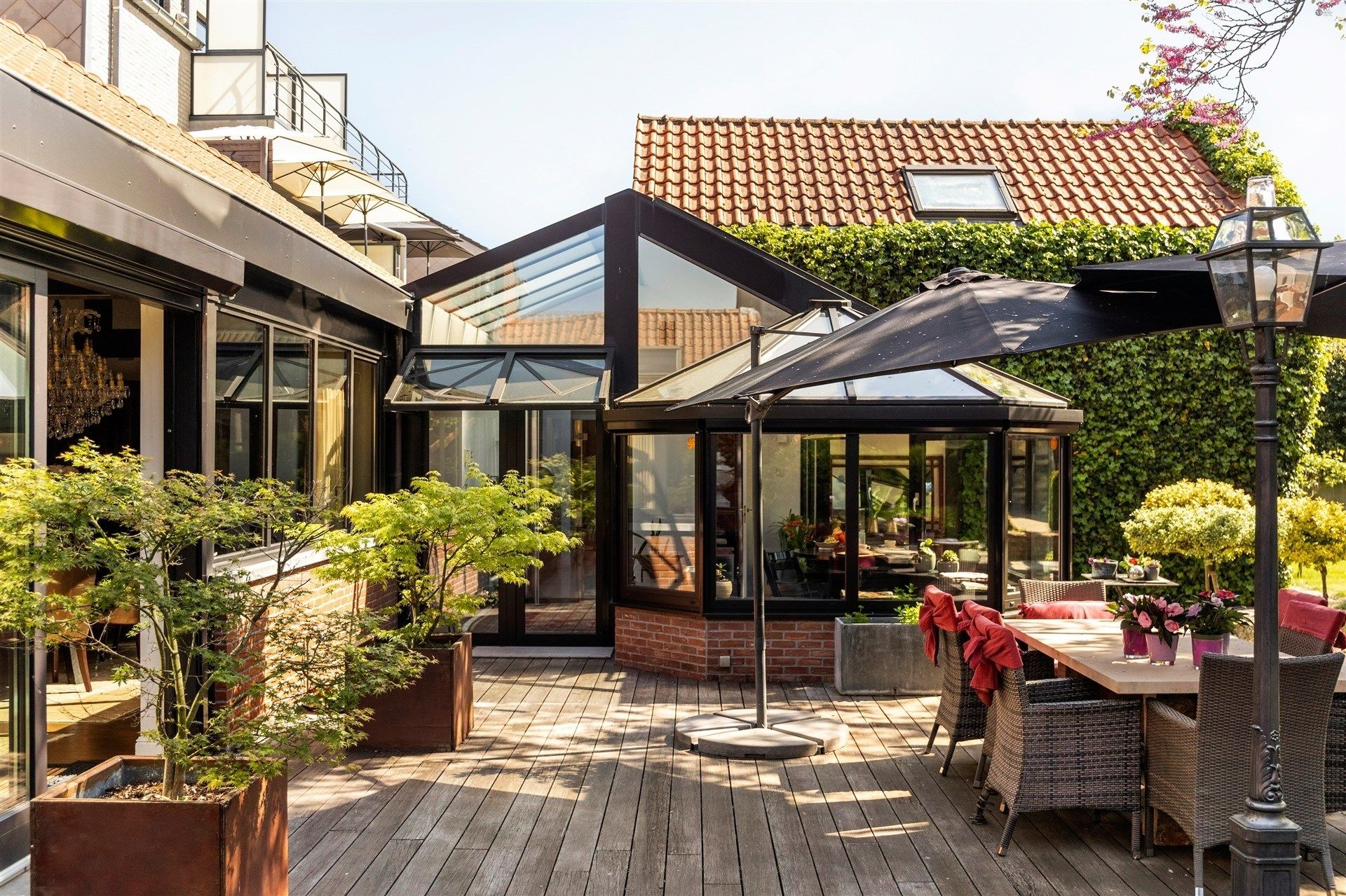 Stijlvolle en hoogwaardig afgewerkte villa met bijgebouw op fantastische locatie op perceel van 1784 m² foto 66