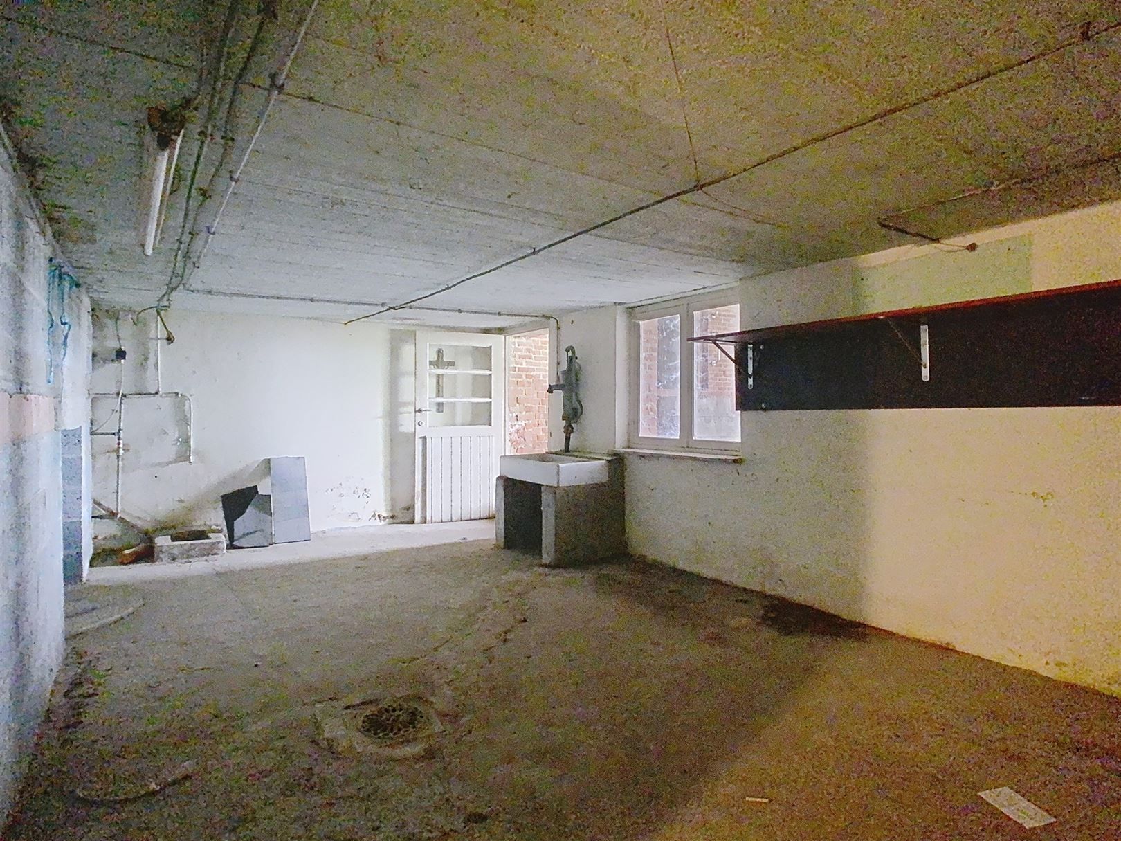 Te renoveren woning met garages, atelier, 12a 57ca foto 25