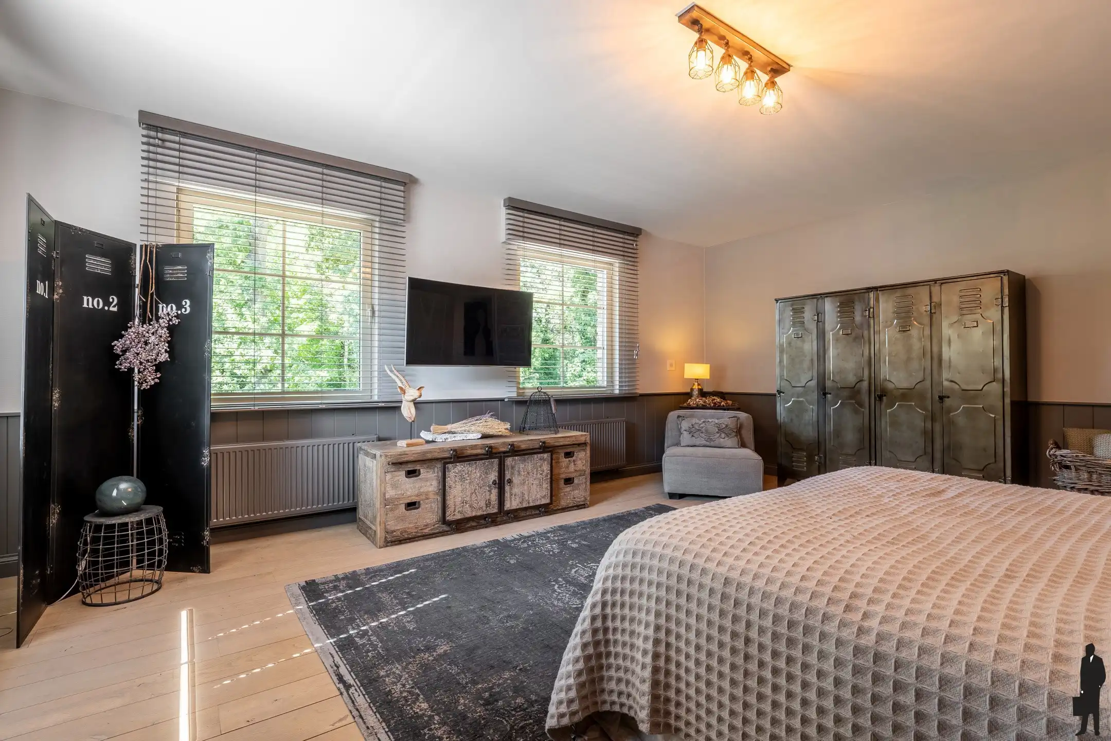 Unieke, recente villa te midden groen op grond van 2.135m² foto 18