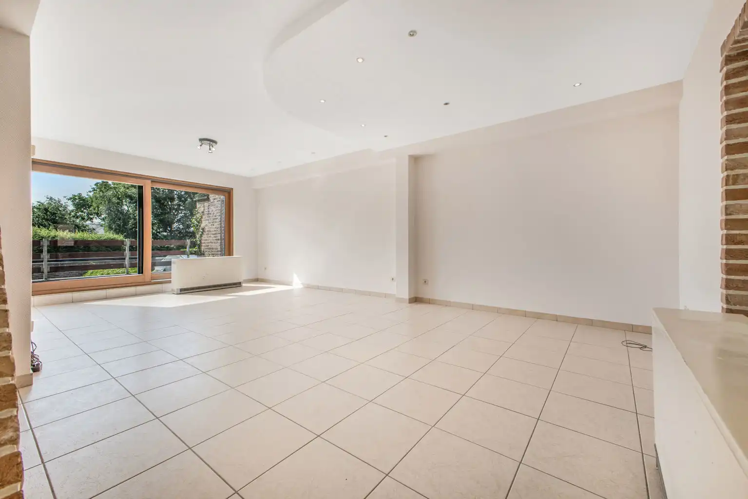Appartement met 3 slpks, bureel, terras, kelder en garage foto 3