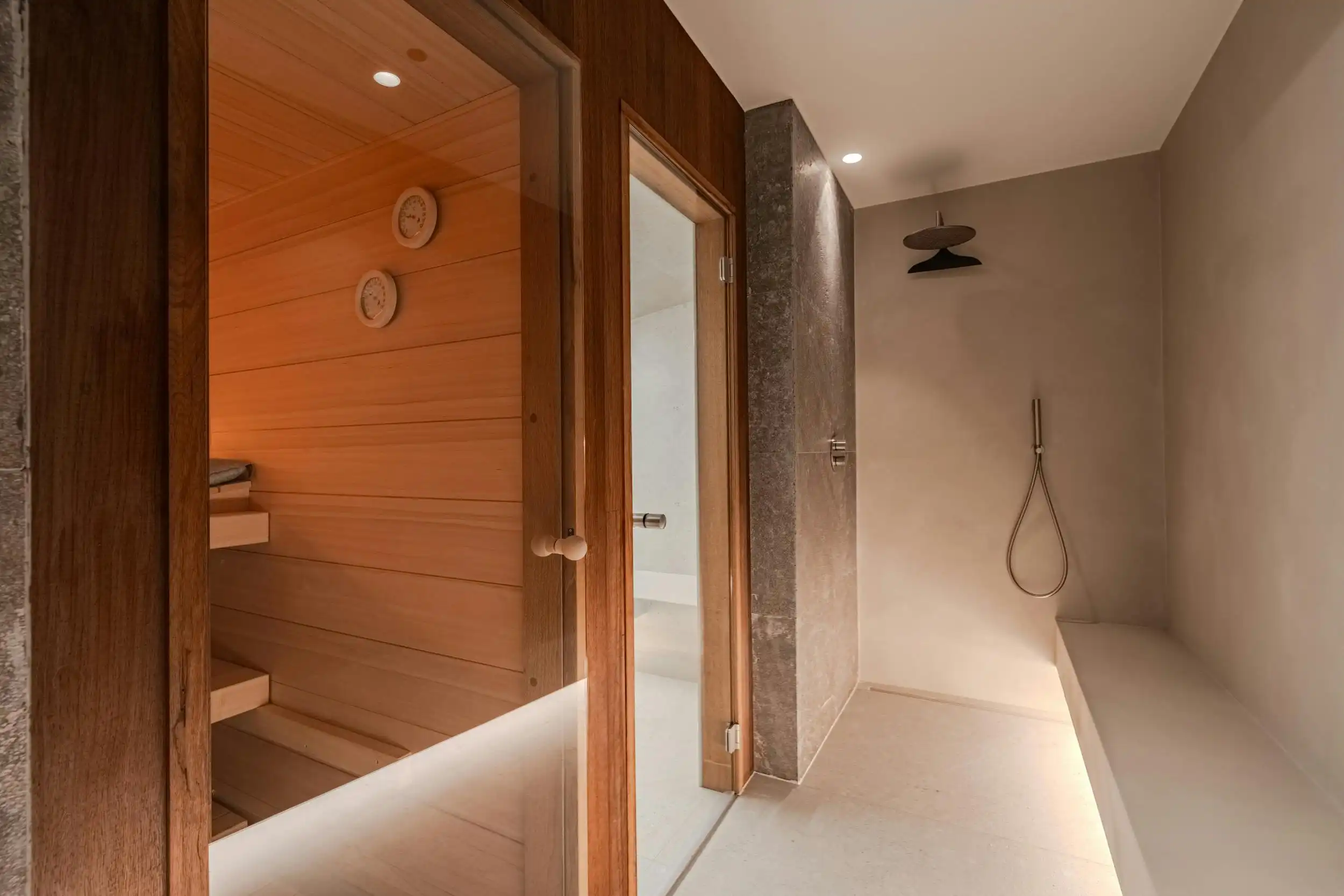 Magnifiek appartement met drie slaapkamers en twee badkamers foto 15