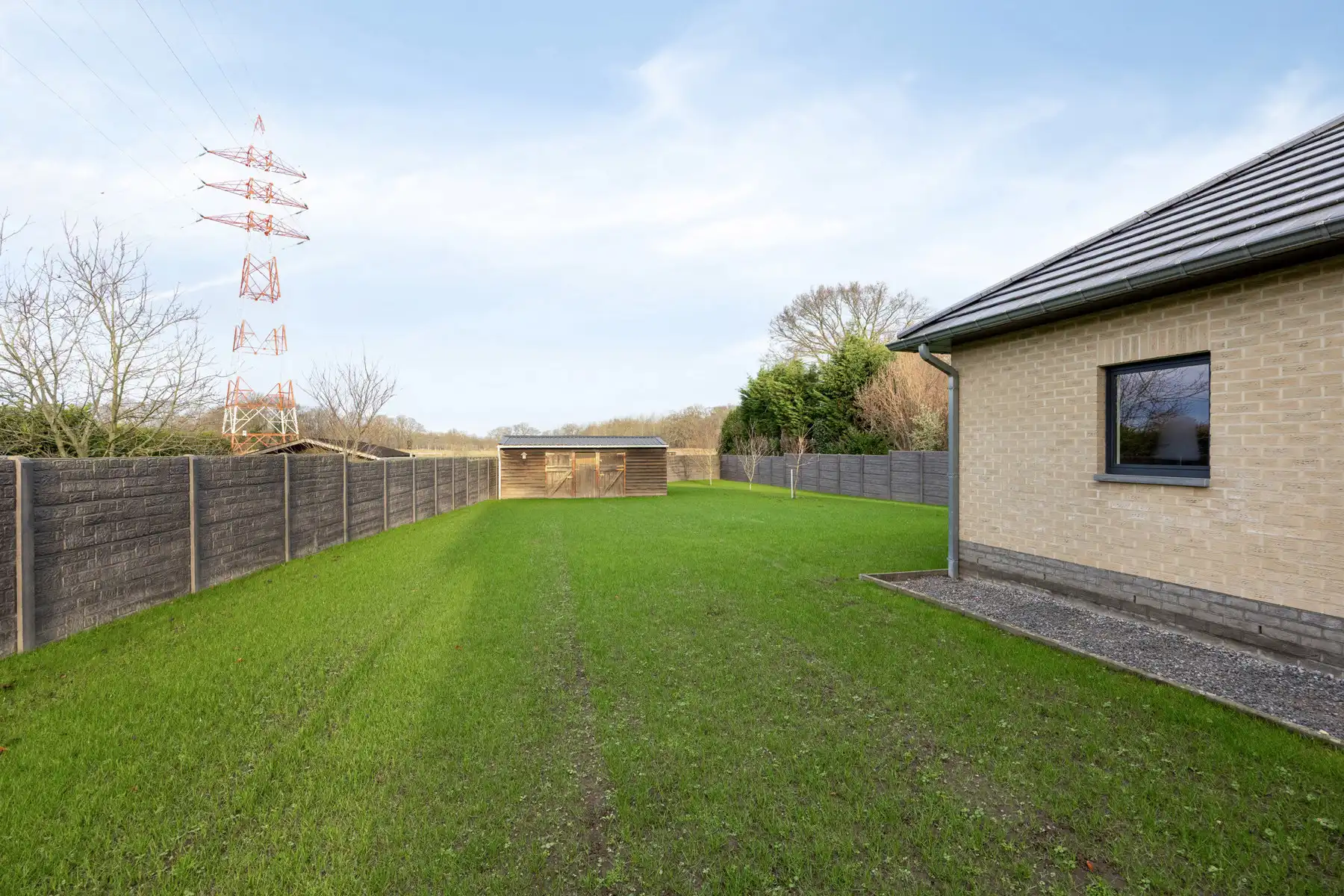 Luxueuze woning met 4/5 slpk. op 11a90ca in Neeroeteren.  foto 36