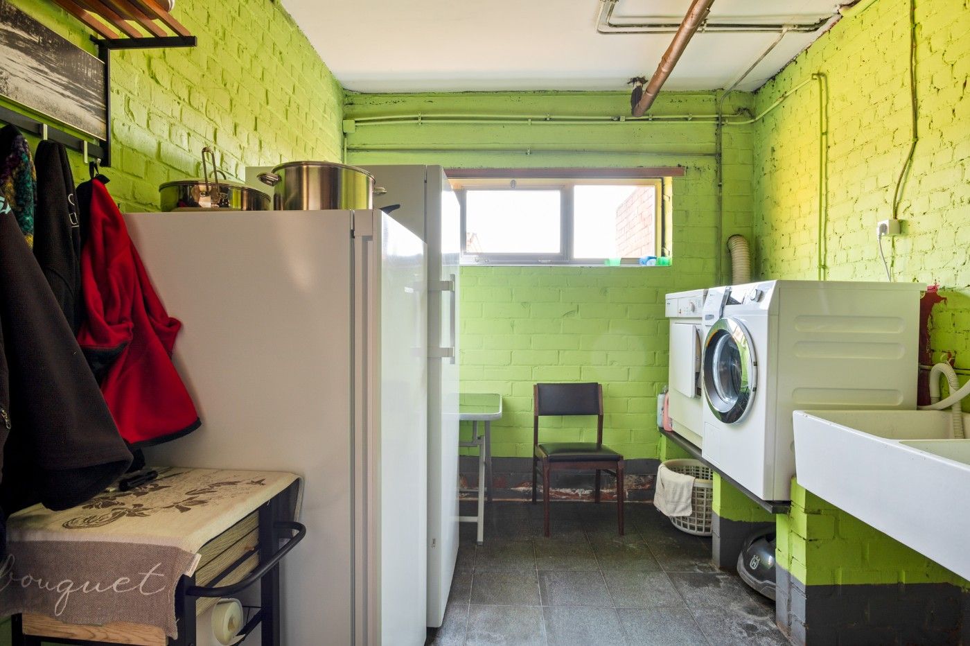 Te renoveren woning met 2 à 3 slpk., inpandige garage, dubbele garage en tuin foto 18
