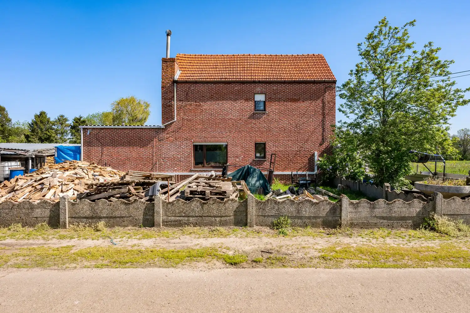 Open bebouwing met ruime tuin en tal van mogelijkheden foto 21