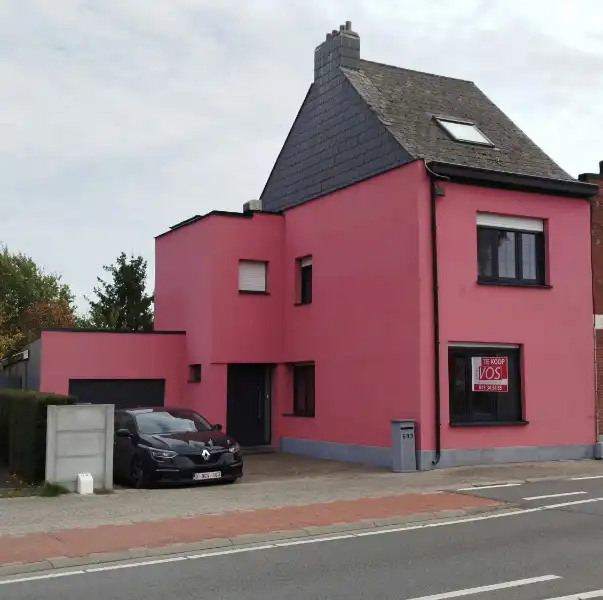 Instapklare, ruime woning met 5 slaapkamers nabij Mechelen foto {{pictureIndex}}