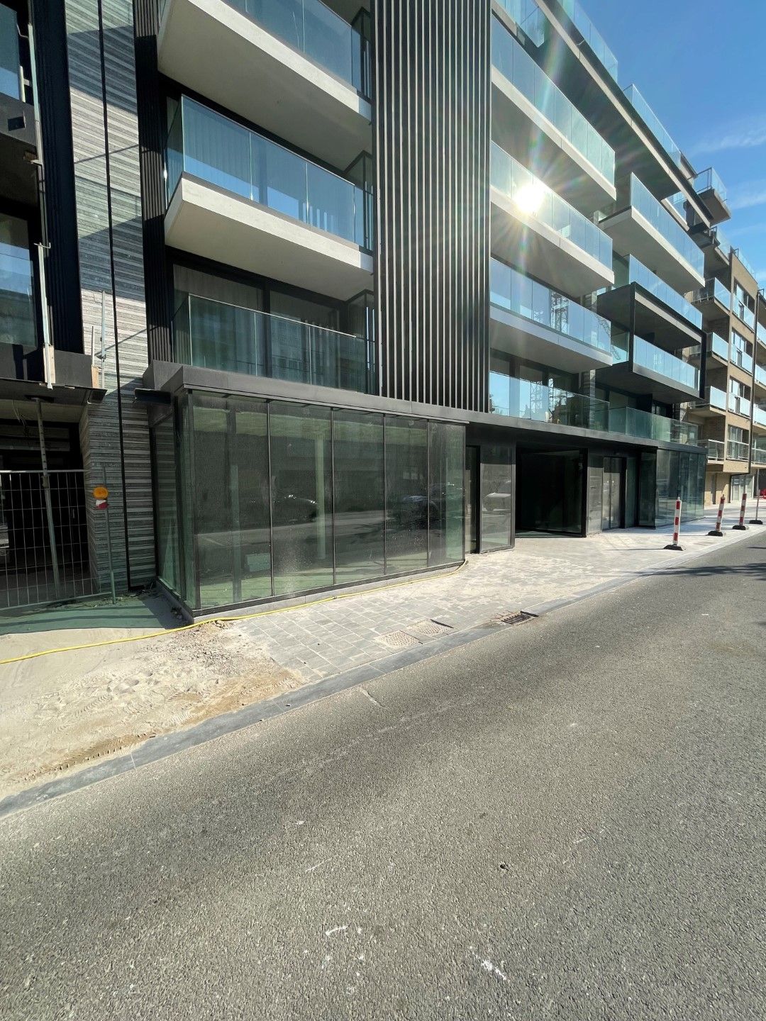 ENERGIEZUINIGE HIGH-END NIEUWBOUW UNITS foto {{pictureIndex}}