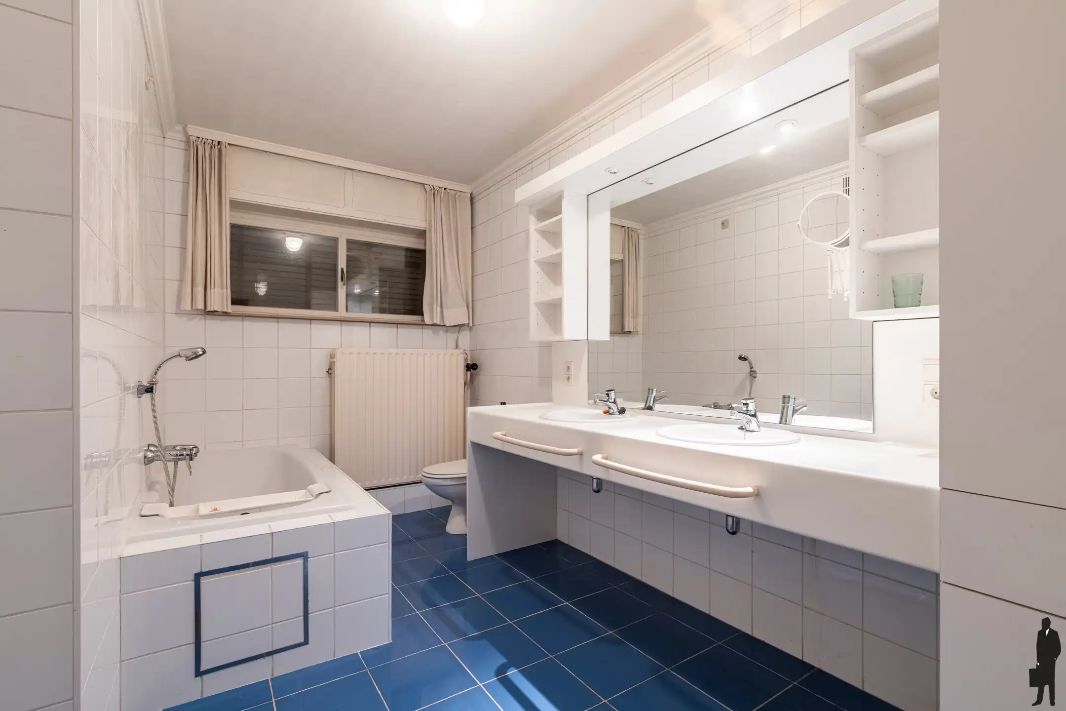 Statige en ruime gezinswoning met 5 slpks op 1.065m² foto 17