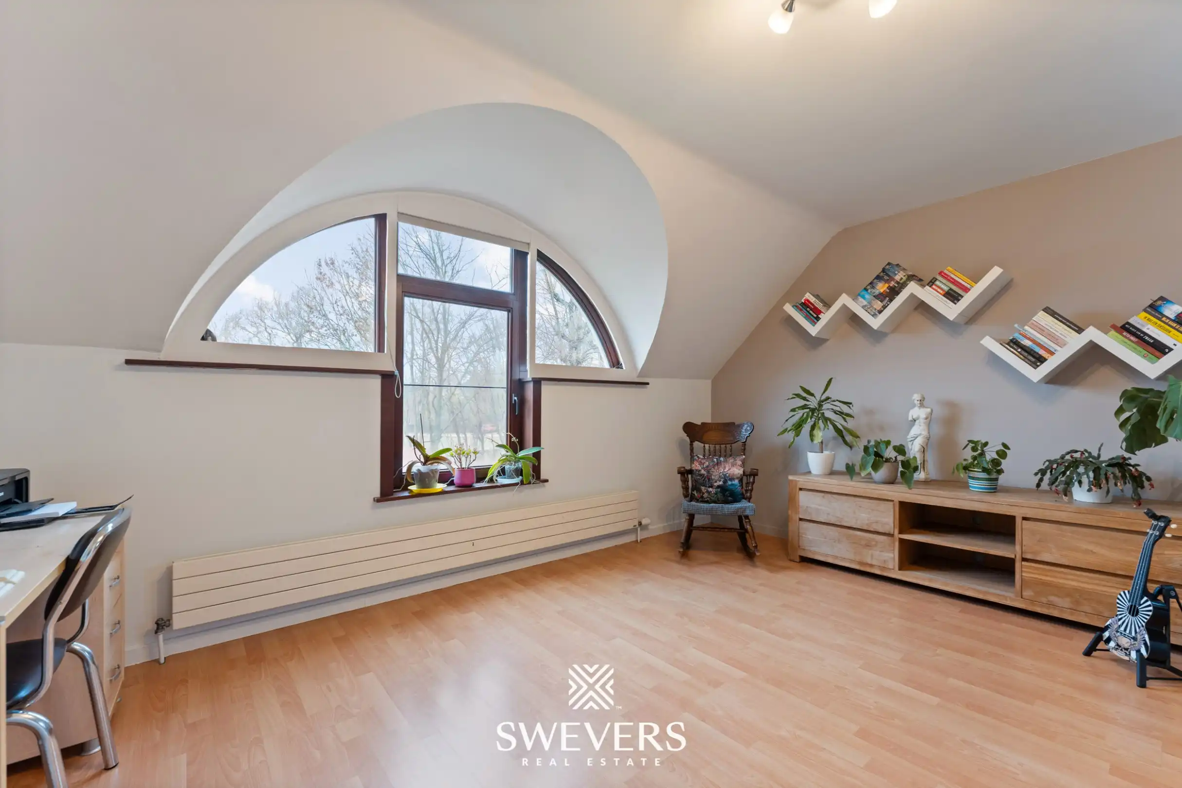 Royale woning met zwembad en 5 slaapkamers foto 16