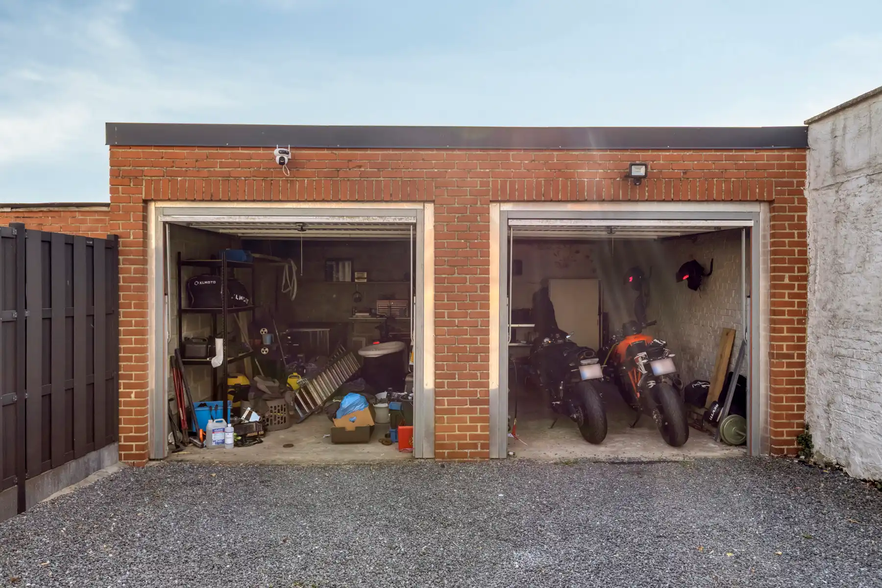 Instapklare HOB met 3 slaapkamers, tuin en 2 garages foto 24