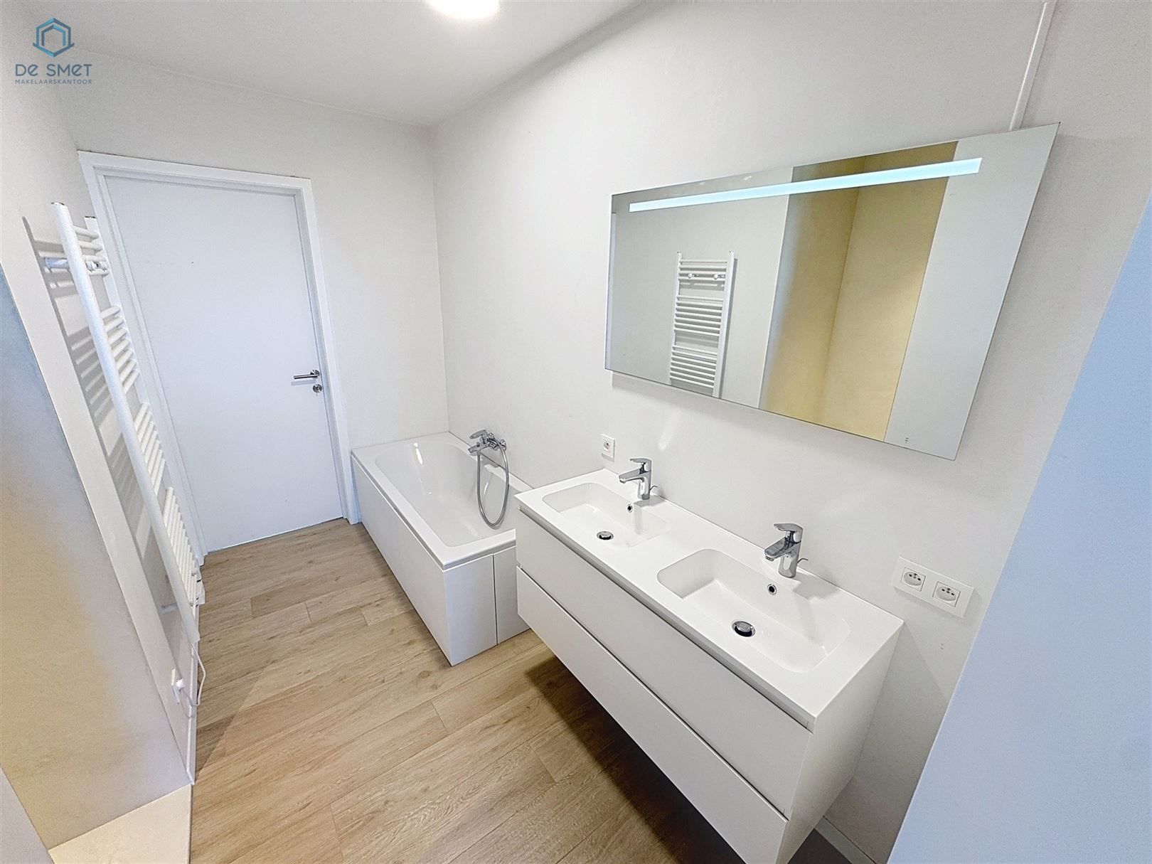 PRACHTIGE BEN-NIEUWBOUWWONING MET 3 SLPK, DRESSING, INBOUWKASTEN & TUIN ZARLARDINGE foto 23