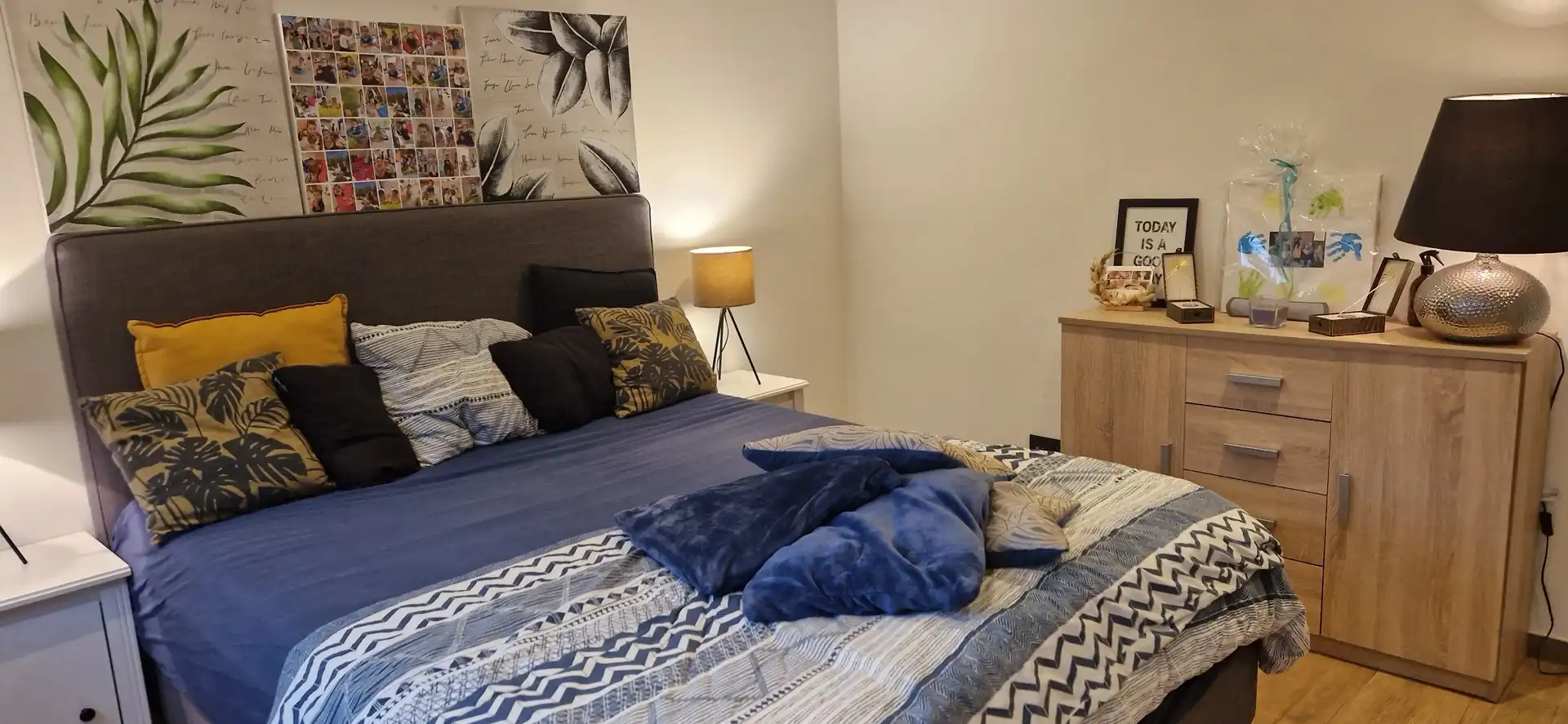 Prachtig  gerenoveerde en rustig gelegen EENGEZINSWONING (2024), bewoonbaar: 192m², met mooie leefruimten, 3 slaapkamers, garage 2 wagens en grote tuin op 14 are 54 ca. foto 35