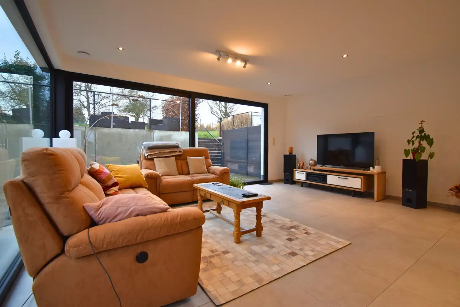 Moderne woning met 3 kamers foto 7