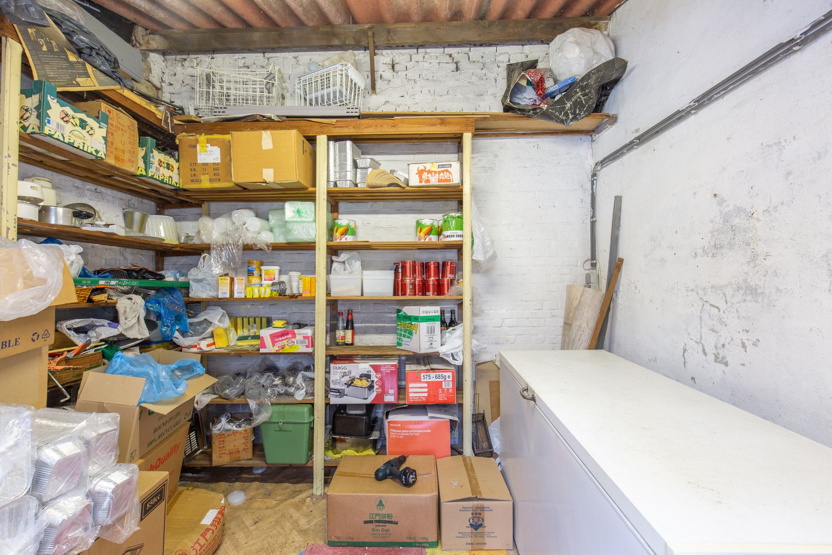 Handelspand in winkelstraat foto 8