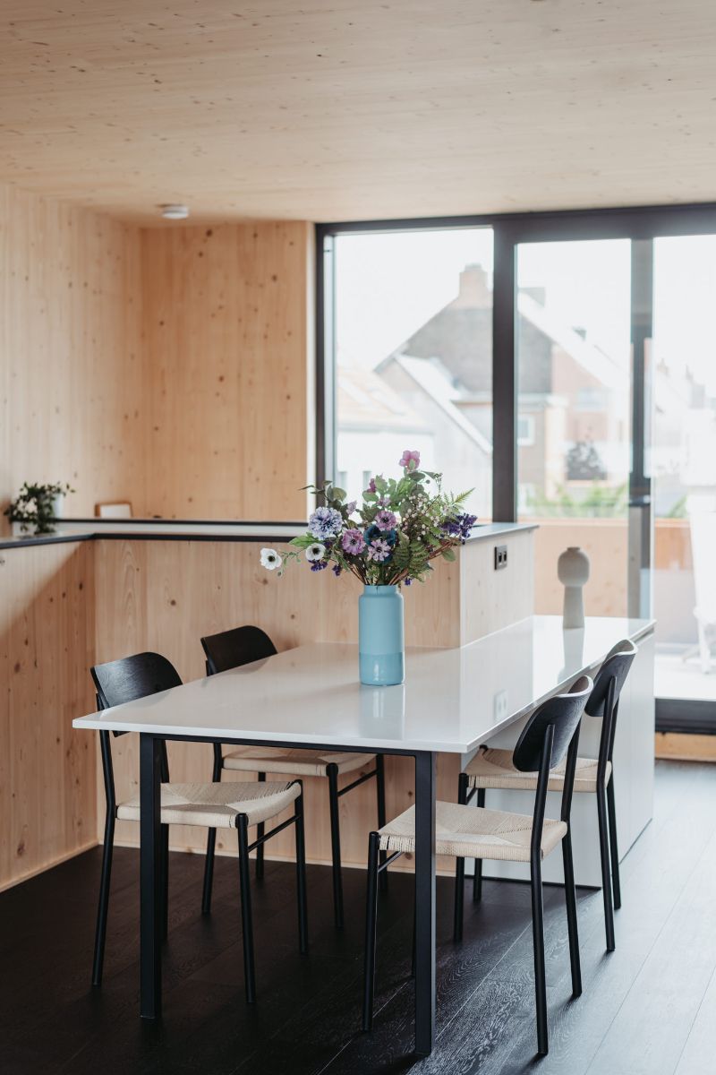 Lichtrijk gerenoveerde duplex vlakbij Gent centrum foto 14