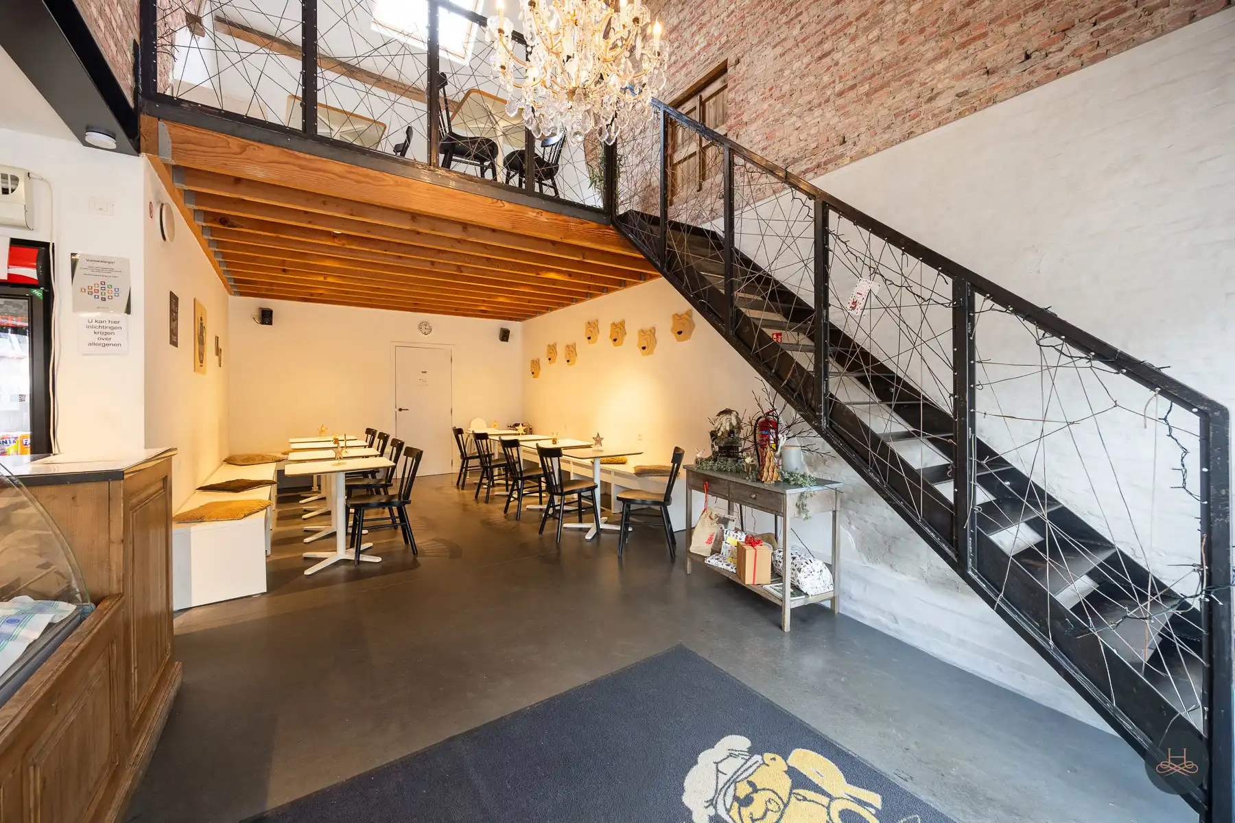 Broodjeszaak op strategisch zeer aantrekkelijke locatie foto 2